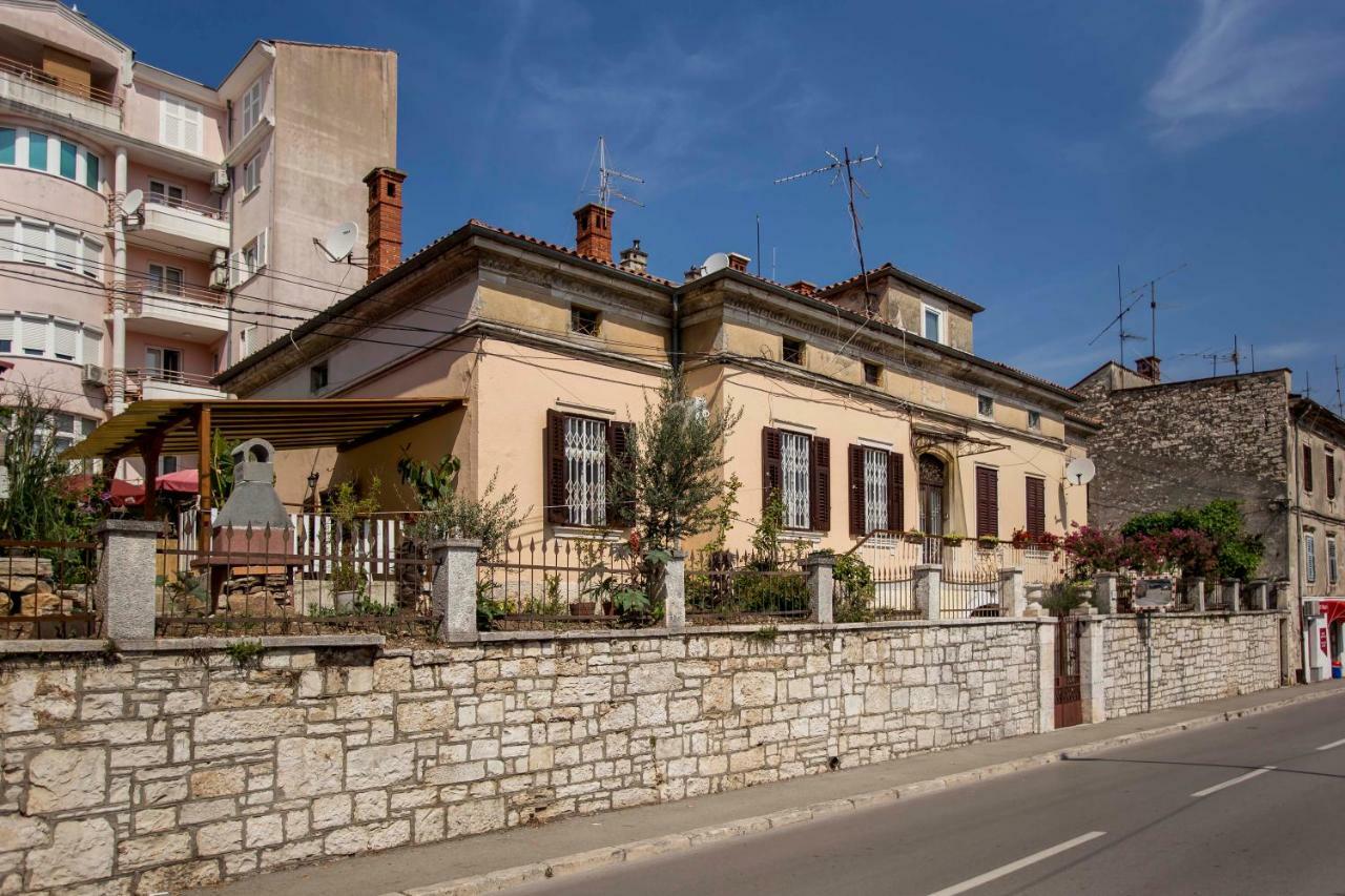 Emanuel Apartman Pula Exterior photo