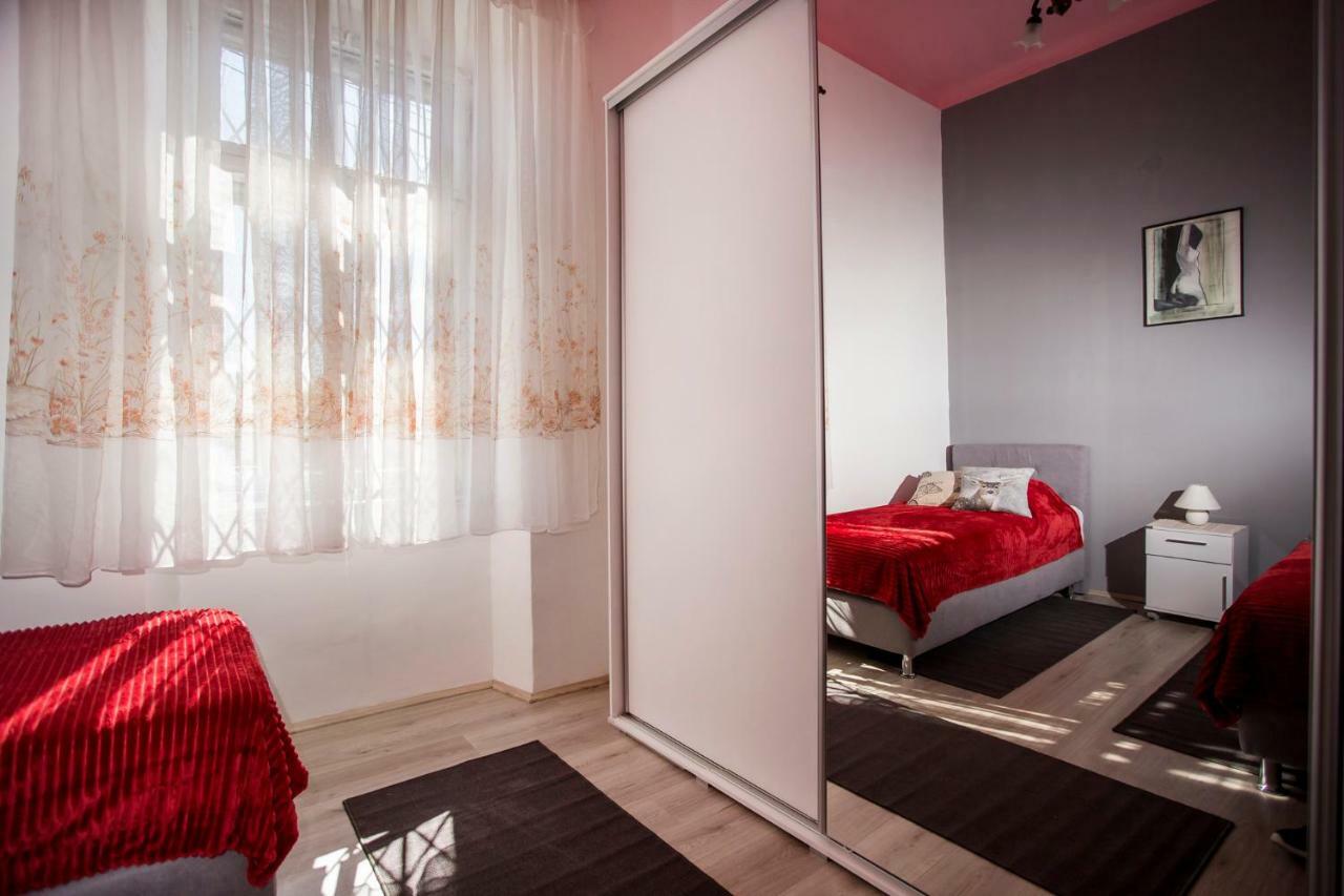 Emanuel Apartman Pula Exterior photo