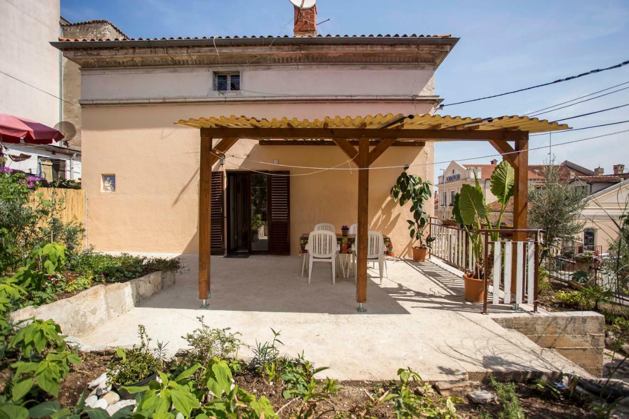 Emanuel Apartman Pula Exterior photo