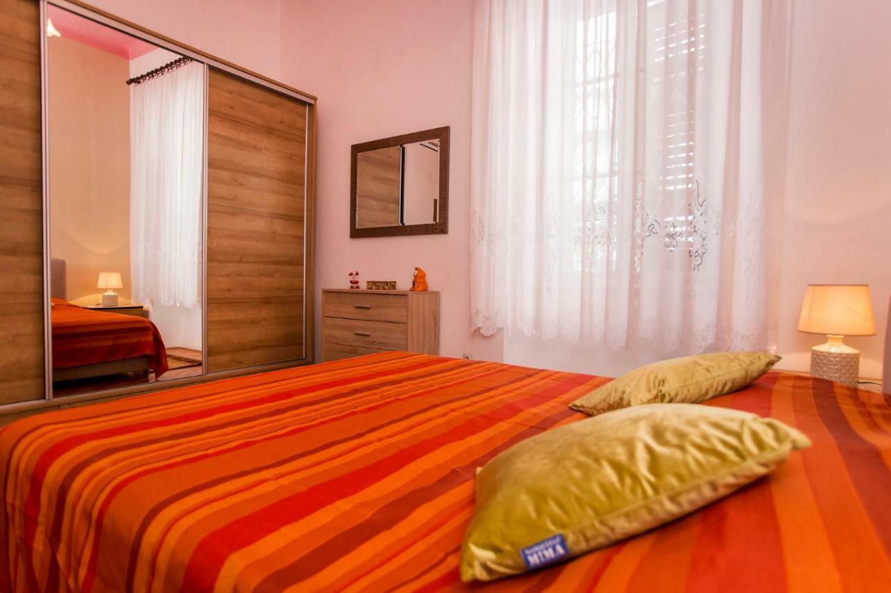 Emanuel Apartman Pula Exterior photo